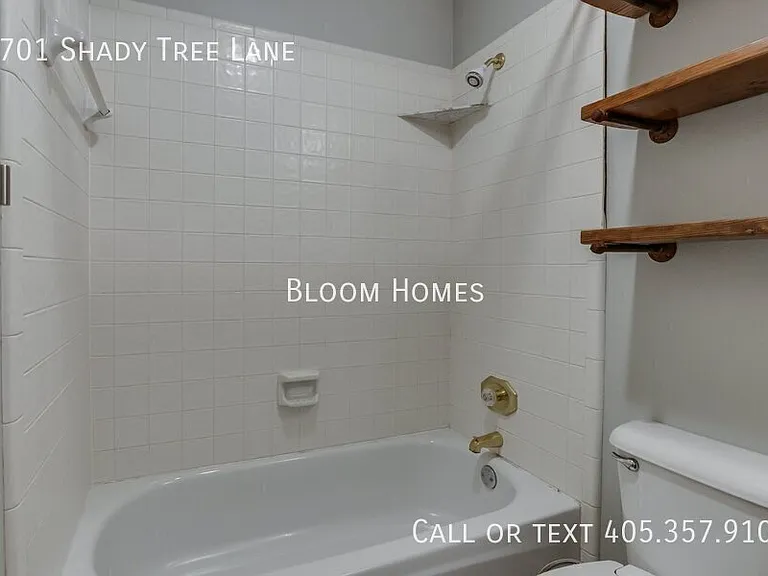2701 Shady Tree Ln — Photo 18