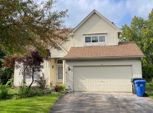 19 Cobbler Ct, South Elgin, IL 60177