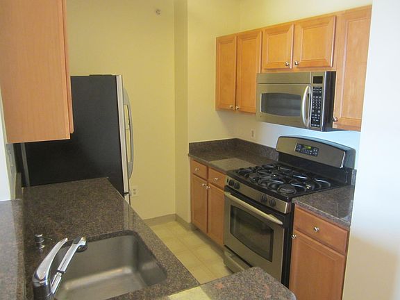 4th image of 7111 Woodmont Ave APT 506