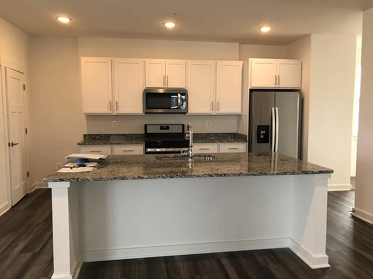 1203 Marsalis Pl — Photo 1