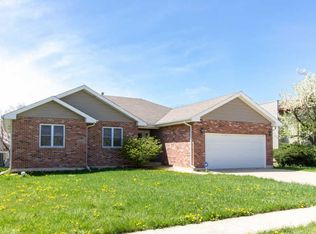 605 Farm View Rd, University Park, IL 60484