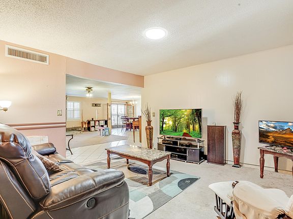 3rd image of 4616 Tumbleweed Ave