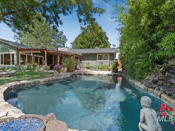 703 W Berwick Dr, Boise, ID 83706