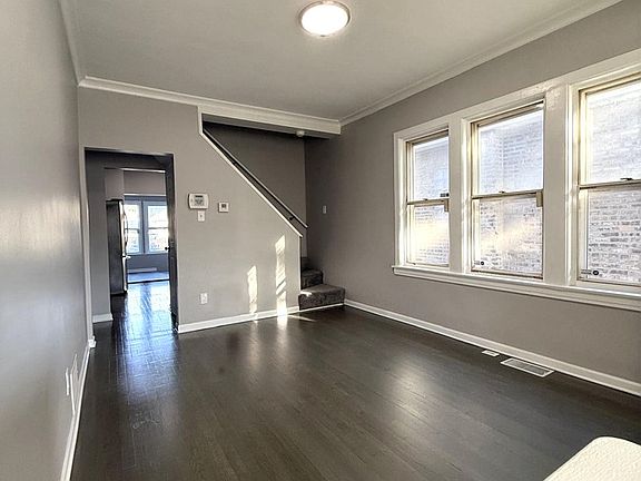 3rd image of 3643 Cuyler Ave