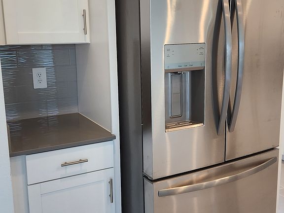 4th image of 4635 Wandsworth Way