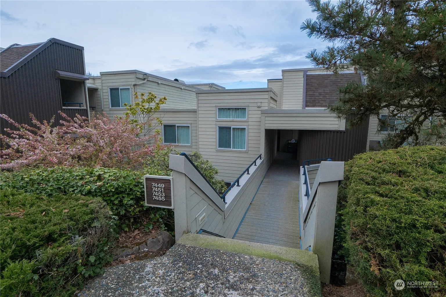 7449 Old Redmond Rd #312 photo 1