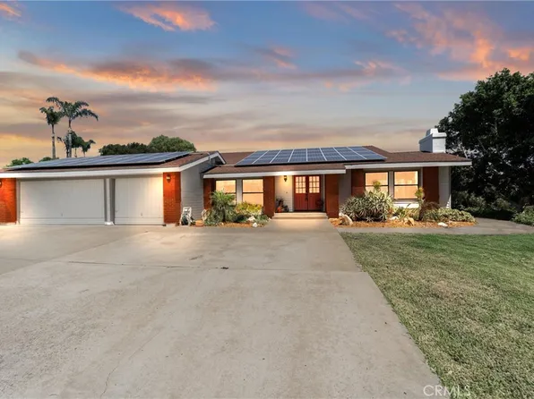 520 Woodland Hills Dr, Escondido, CA 92029