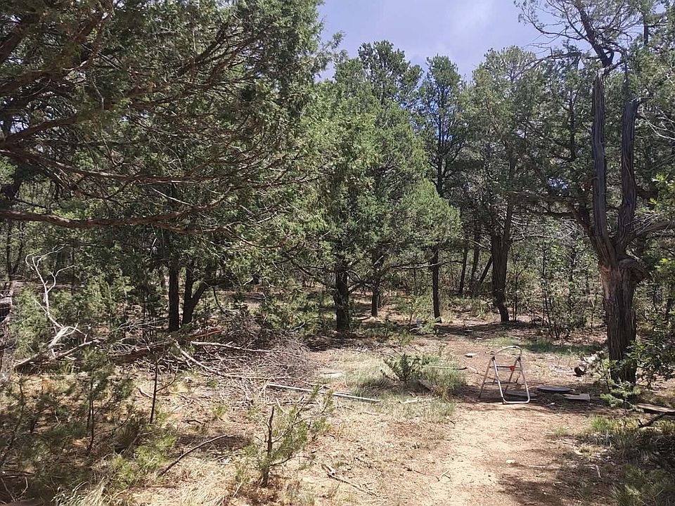 1st image of 12 Quail Hollow Rd