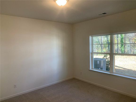 3rd image of 1601 Tilden Ct