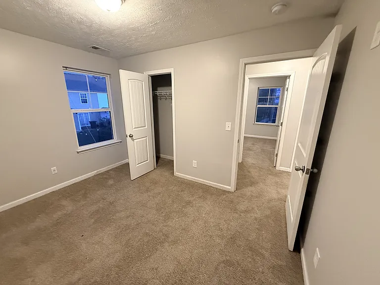 400 Rick McCormick Dr — Photo 21