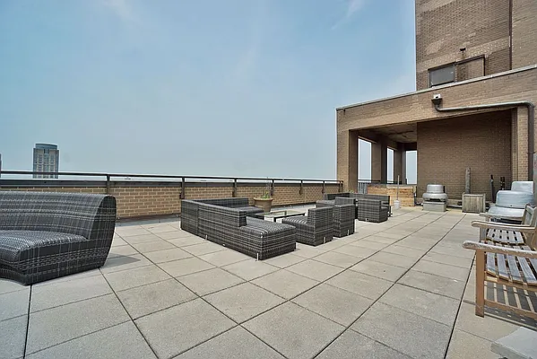 Sold by Get Listed! Get Sold! NYC | media 29