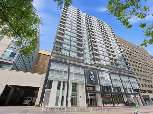 199 Slater St #1205, Ottawa, ON K1P 0C8