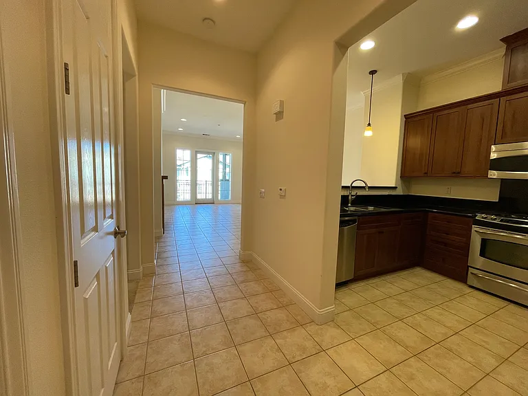 2881 Meridian Ave #329 — Photo 5