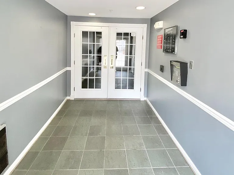 2663 Manhattan Pl #304 — Photo 3