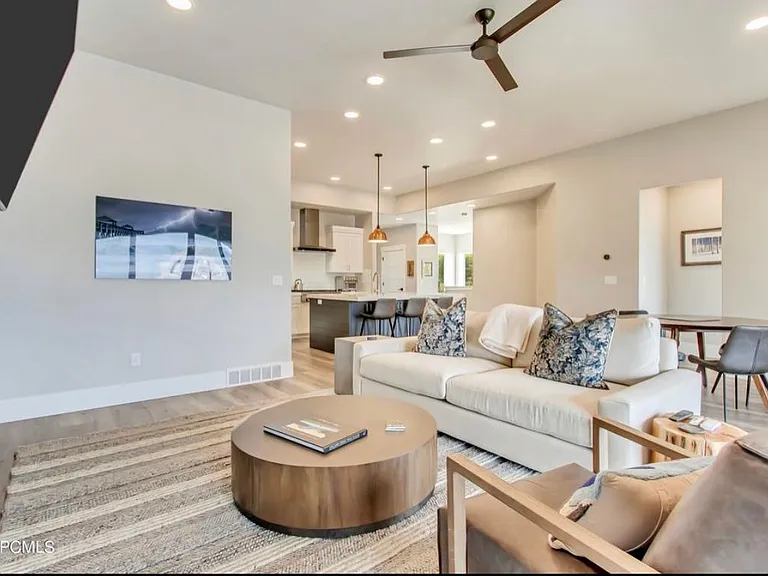 11443 N Perspective Dr — Photo 18