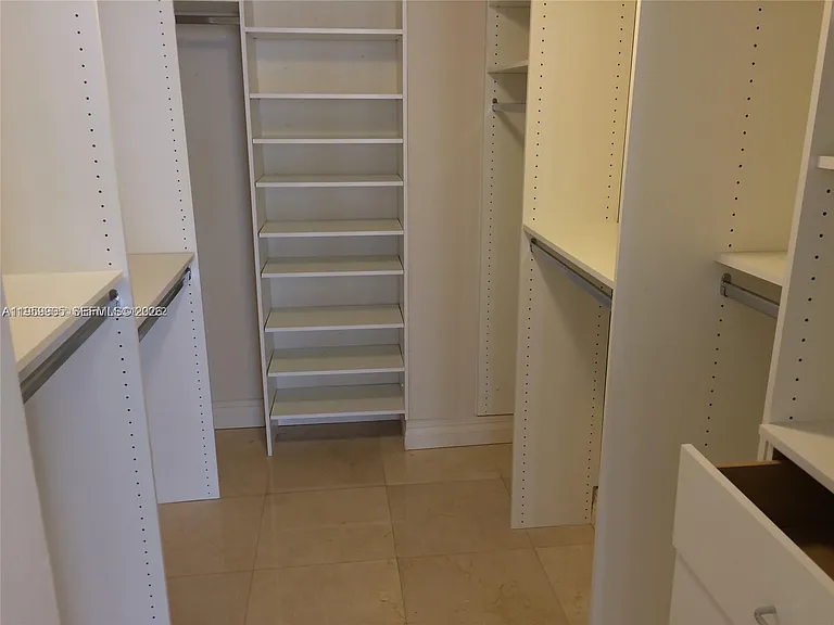 555 NE 15th St #26G — Photo 20