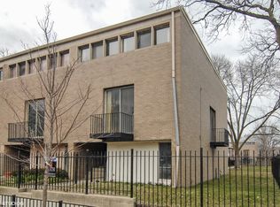 1486 E 56th St, Chicago, IL