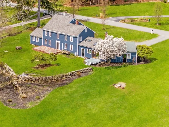 7 Eagles Nest Ln, Boxford, MA 01921