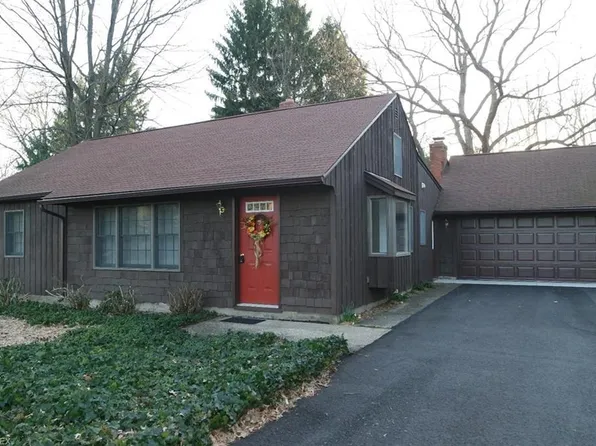 9011 Bluff St, Kirtland, OH 44094