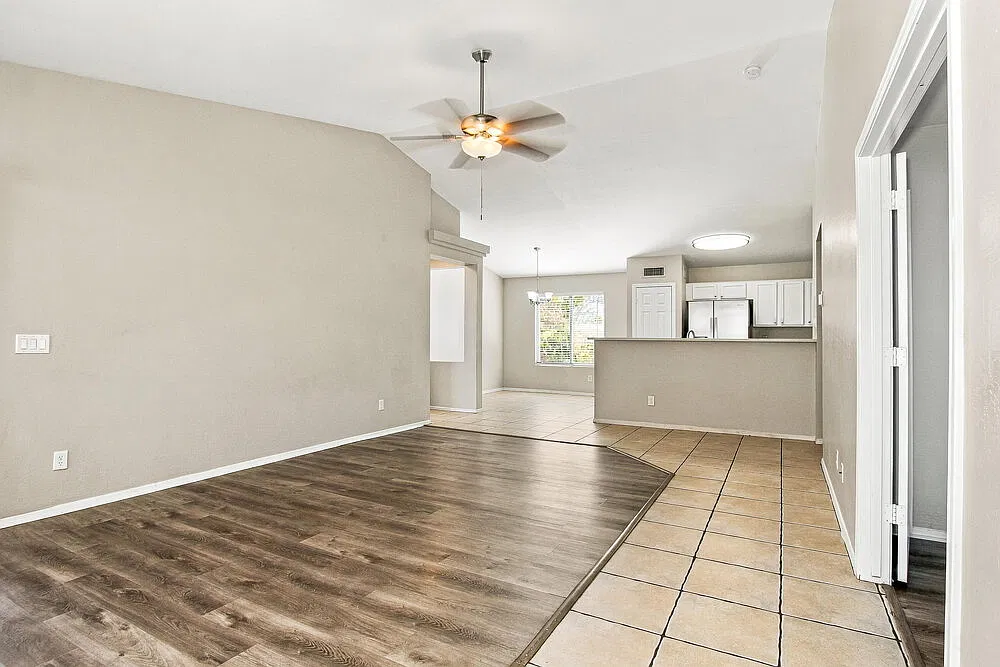 4 bed, 2.0 bath, 1534 sqft, $2,060 — Photo 3