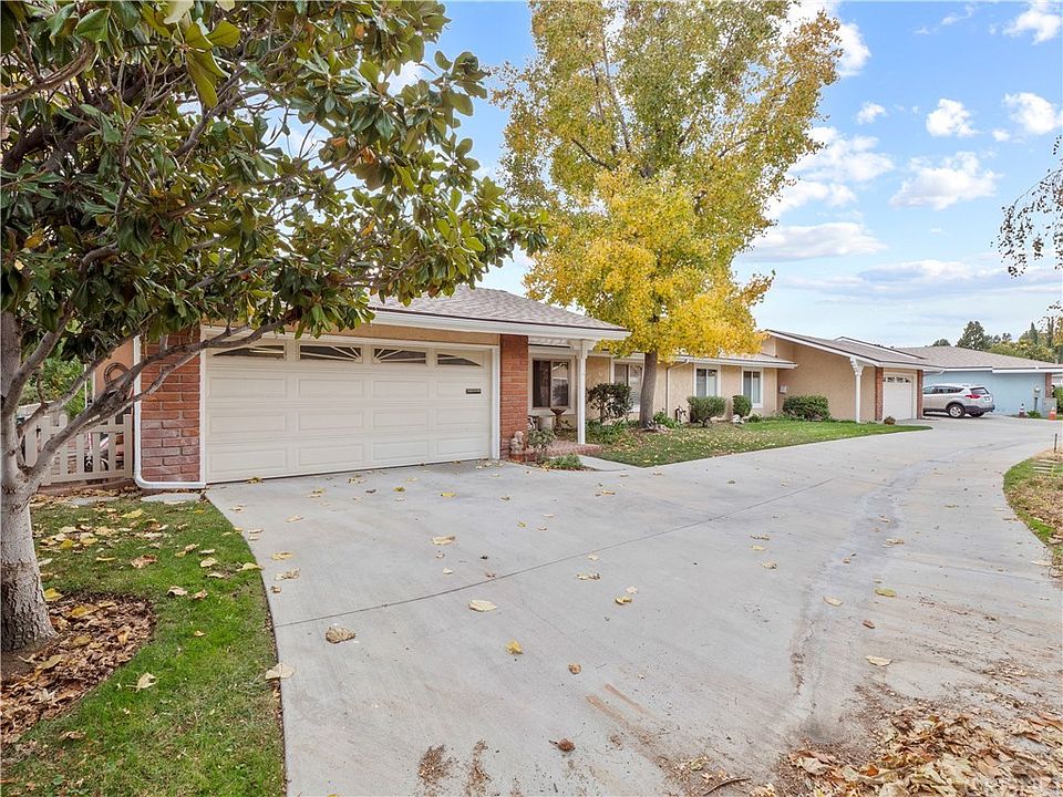 1st image of 26469 Fairway Cir