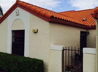 52 Centennial Ct, Deerfield Beach, FL 33442