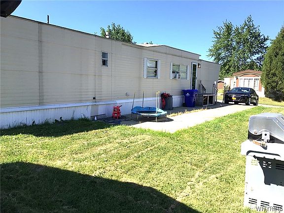 4th image of 6 Vibernum Dr