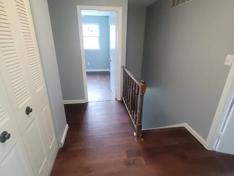 UPSTAIR HALLWAY