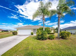 185 Mariner Ln, Rotonda West, FL 33947