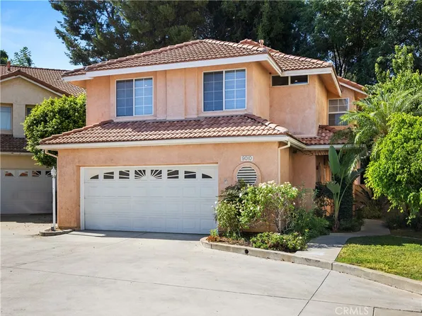 9010 Haskell Ave, North Hills, CA 91343