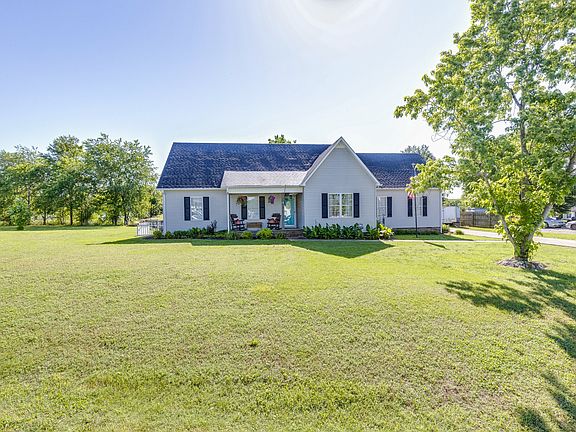 2nd image of 102 Copeland Dr