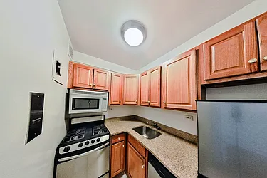 Rented by Stonehenge NYC LLC