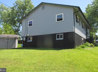 7934 Polk St, Lanham, MD 20706