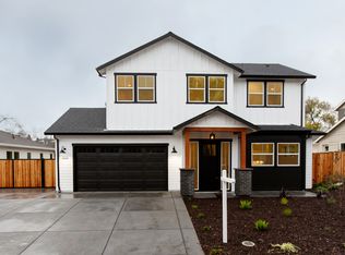 3705 Mackenzie Ln, Carmichael, CA 95608