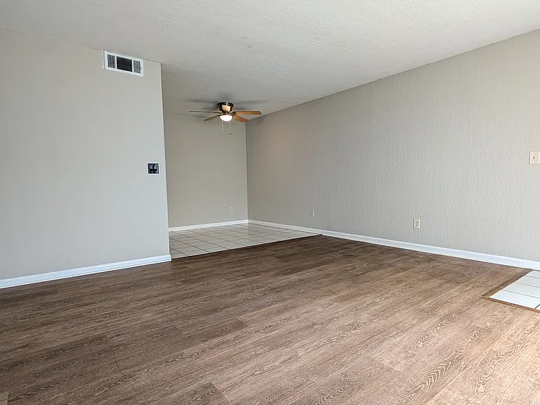 2130 Forest Knoll Dr NE #111 — Photo 12
