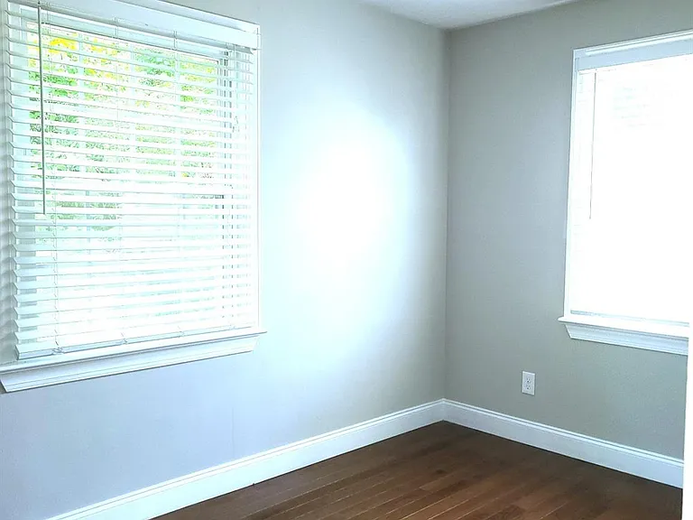 557 Wakefield Dr #D — Photo 10