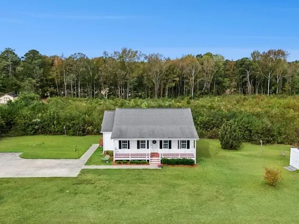 1052 Aquilla Road, Benson, NC 27504