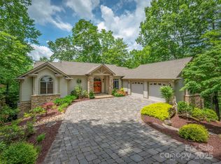 206 Tom Fazio Trce, Hendersonville, NC 28739