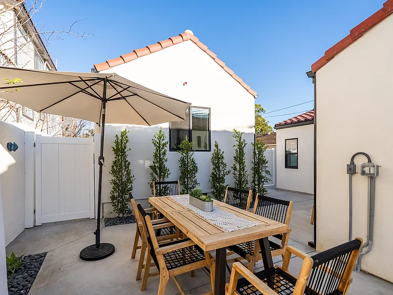1721 Landis St — Photo 12