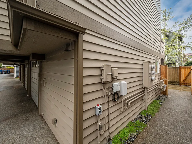 8509 Midvale Ave N #C — Photo 30