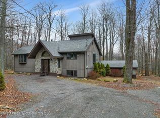 28 Cherry Ct, Clifton Township, PA 18424