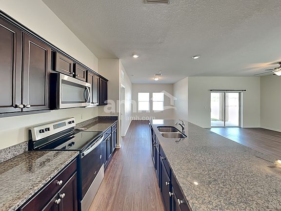4th image of 11501 Pace Bend Ct