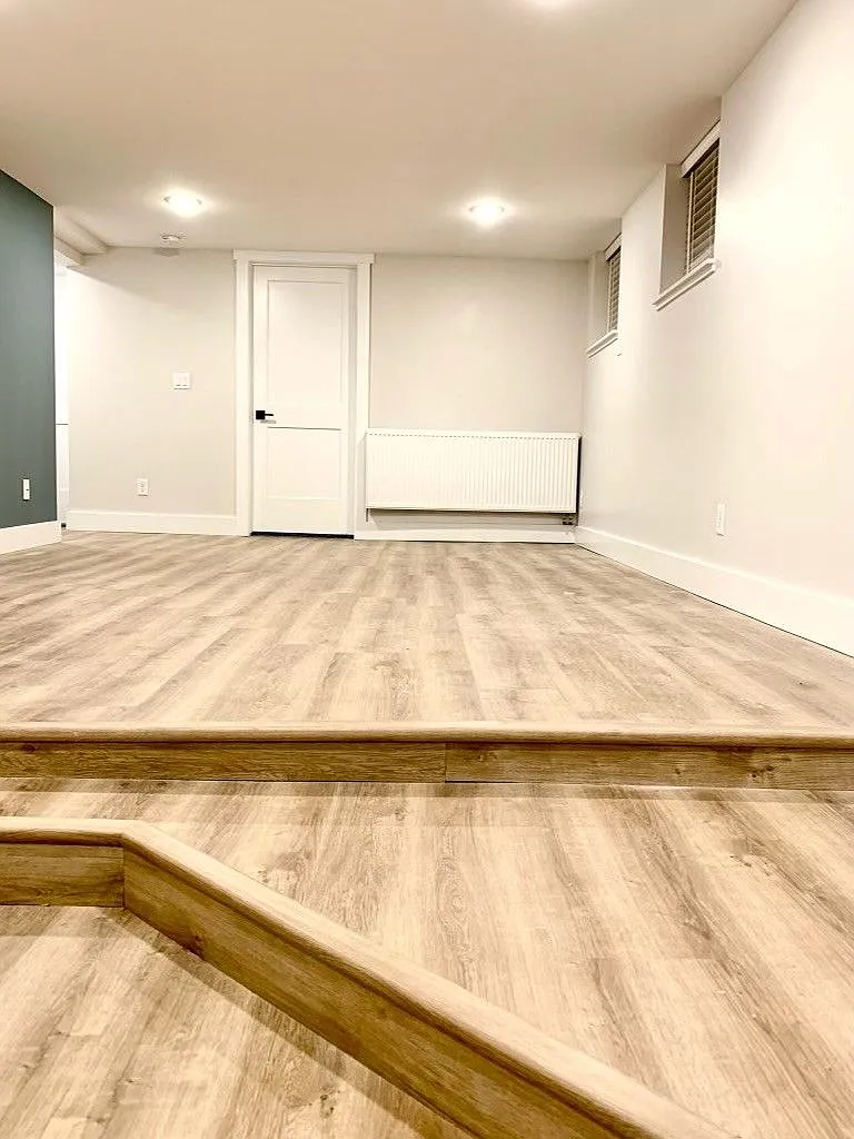3 bed, 2.0 bath, 1100 sqft, $2,150 — Photo 2
