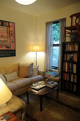 Rented by Peter Ashe | media 30