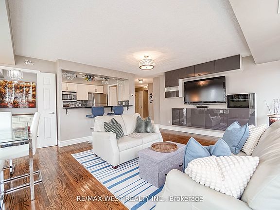 3rd image of 190 Manitoba St #309