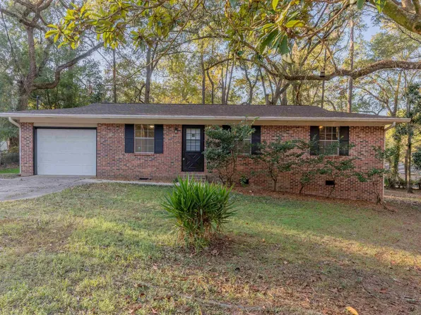 2400 Hideaway Ct, Tallahassee, FL 32303