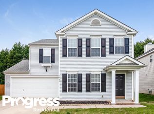 1043 Hipp Rd, Charlotte, NC 28216