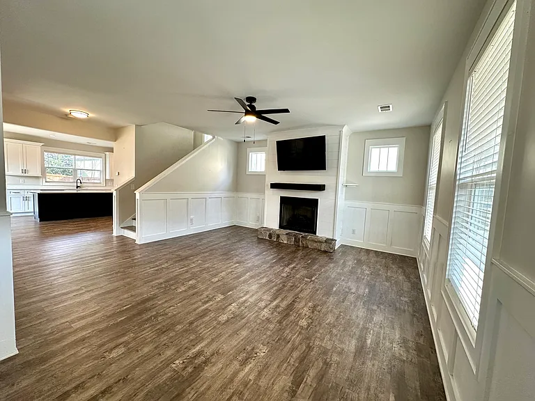 103 Pine St — Photo 3