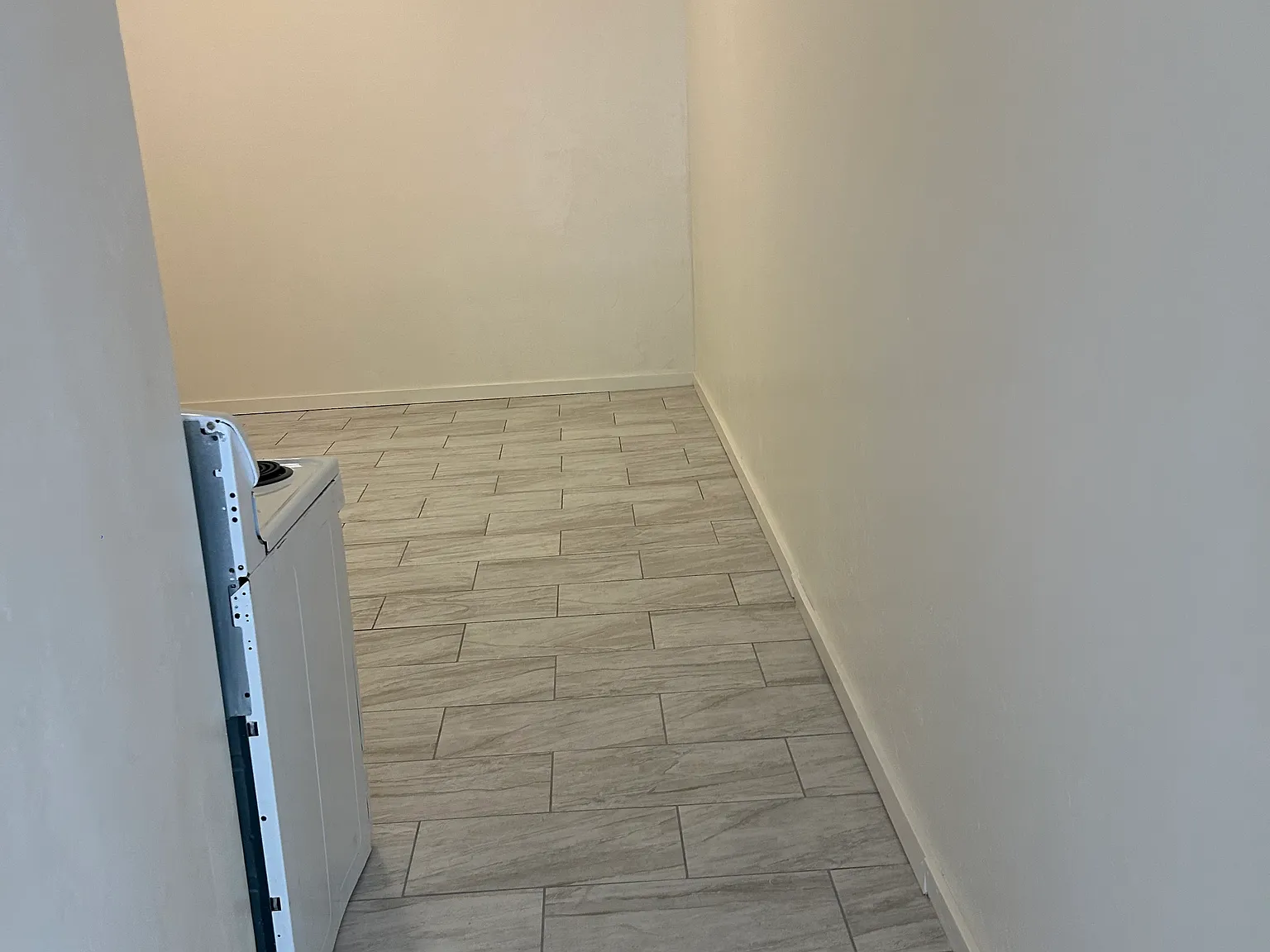 1 bed, 600 sqft, $1,200 — Photo 1