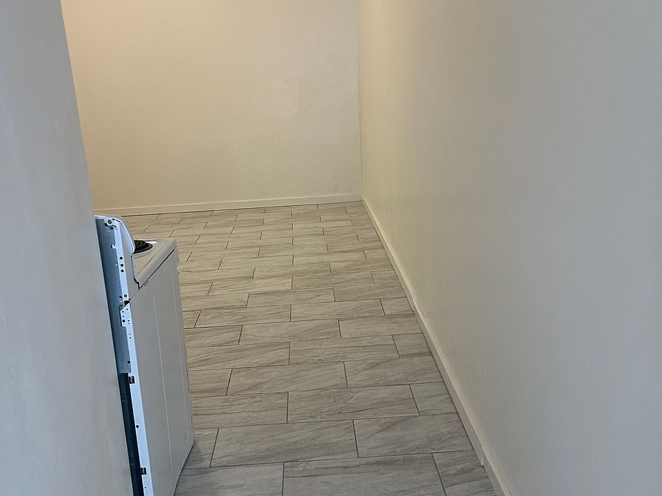 1st image of 250 Chase Creek St #2